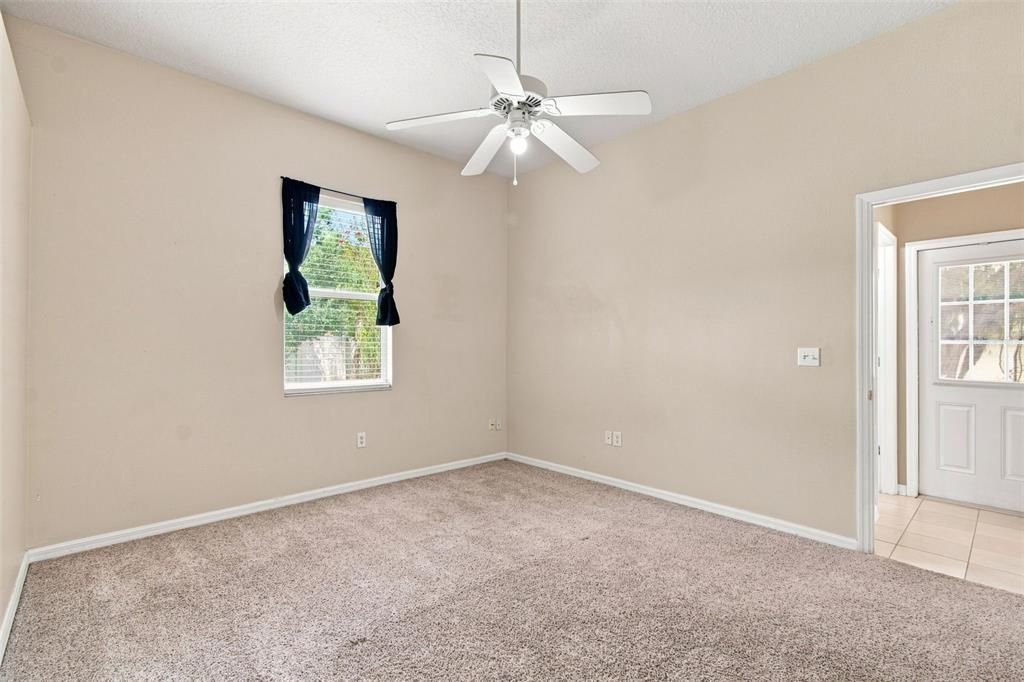 For Sale: $539,000 (5 beds, 3 baths, 2668 Square Feet)