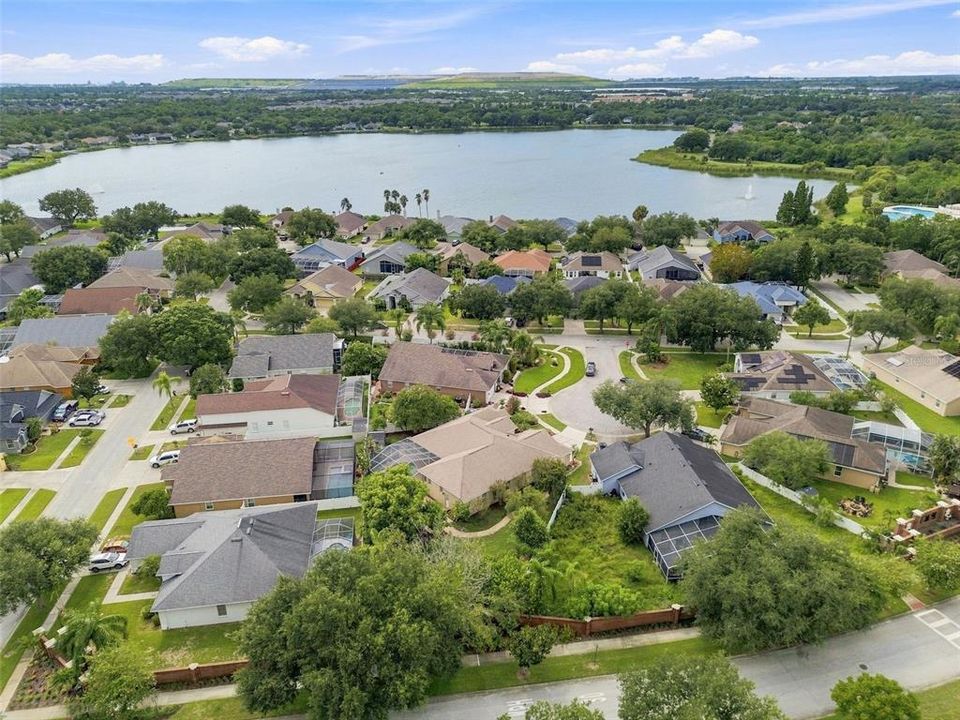 For Sale: $539,000 (5 beds, 3 baths, 2668 Square Feet)