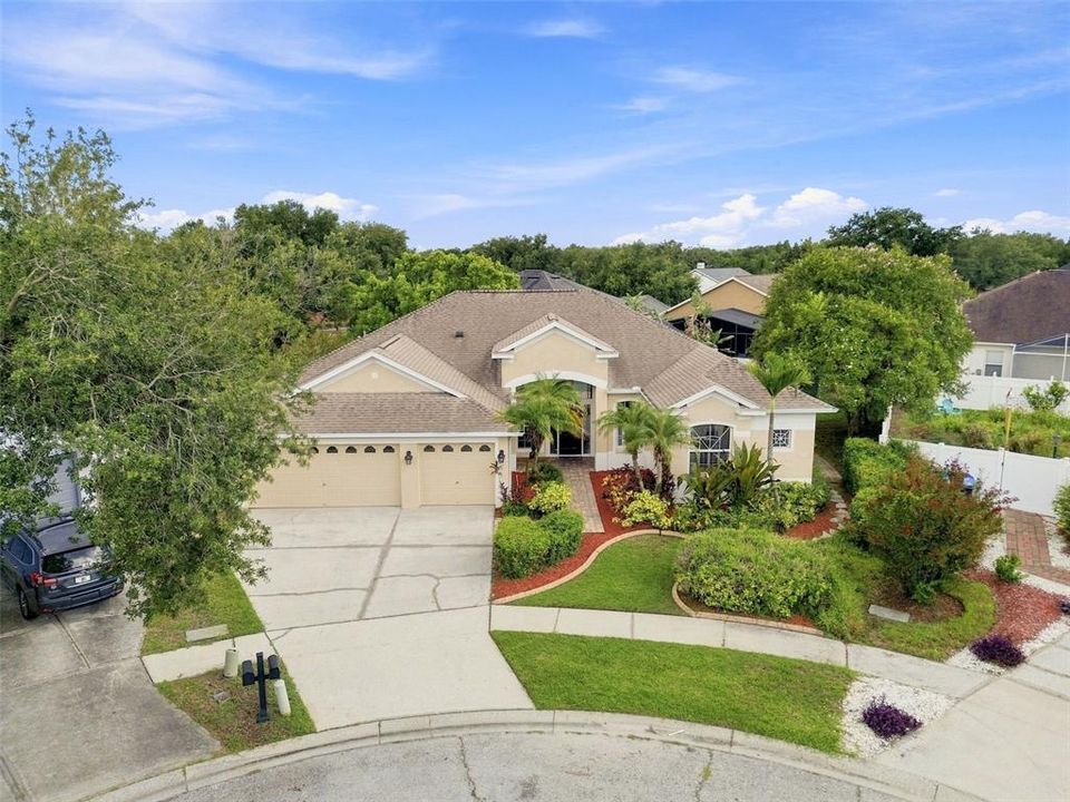 For Sale: $539,000 (5 beds, 3 baths, 2668 Square Feet)