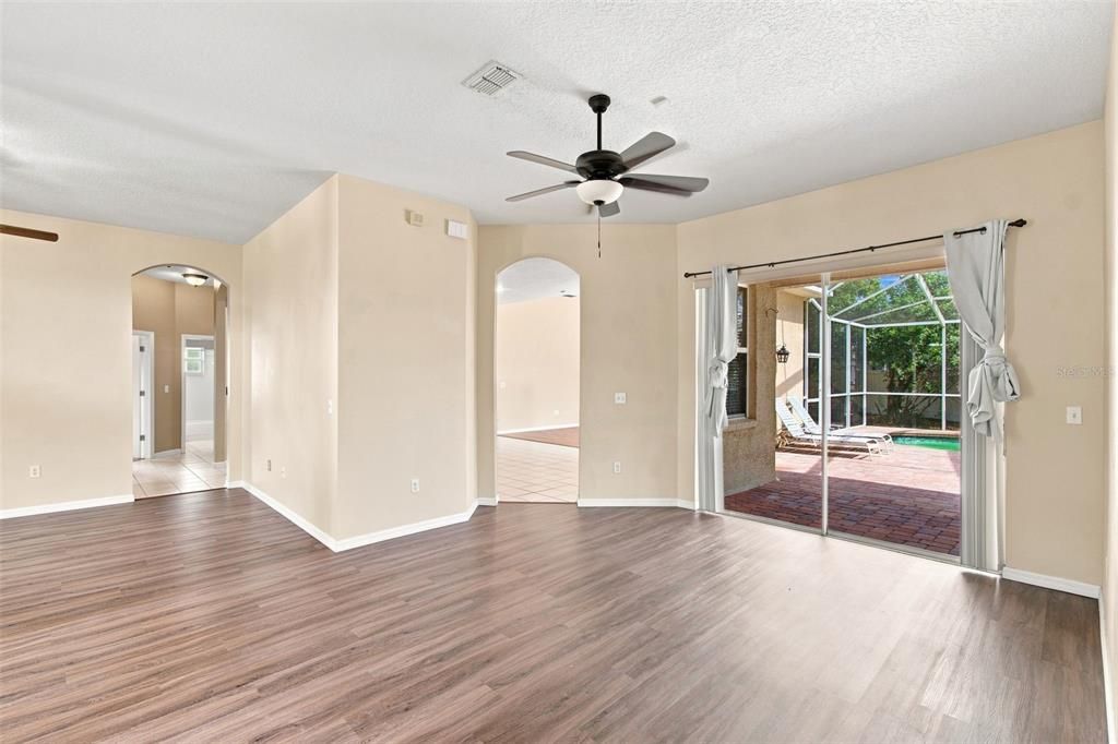 For Sale: $539,000 (5 beds, 3 baths, 2668 Square Feet)