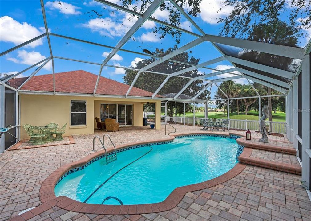 For Sale: $550,000 (2 beds, 2 baths, 1397 Square Feet)