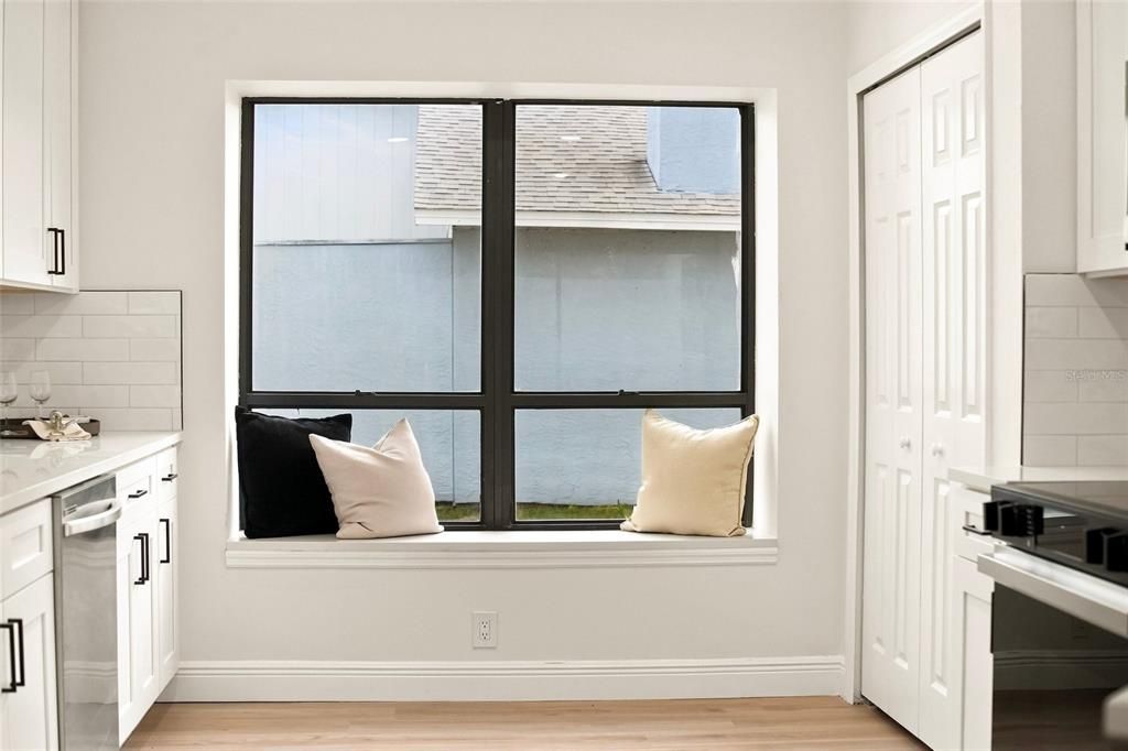 For Sale: $529,900 (3 beds, 2 baths, 1655 Square Feet)
