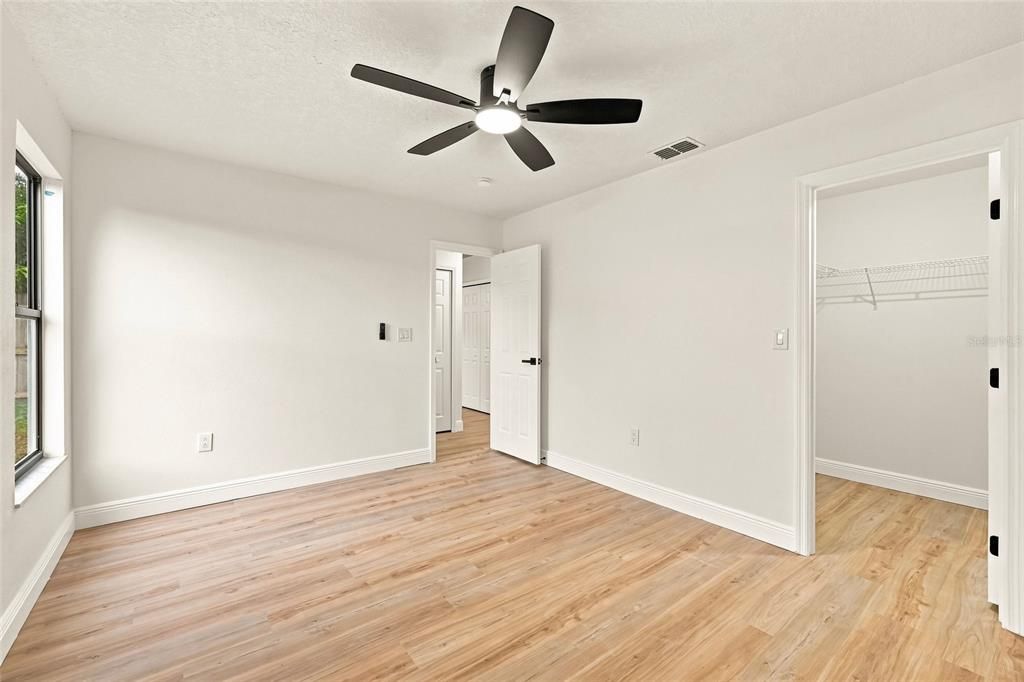 For Sale: $529,900 (3 beds, 2 baths, 1655 Square Feet)