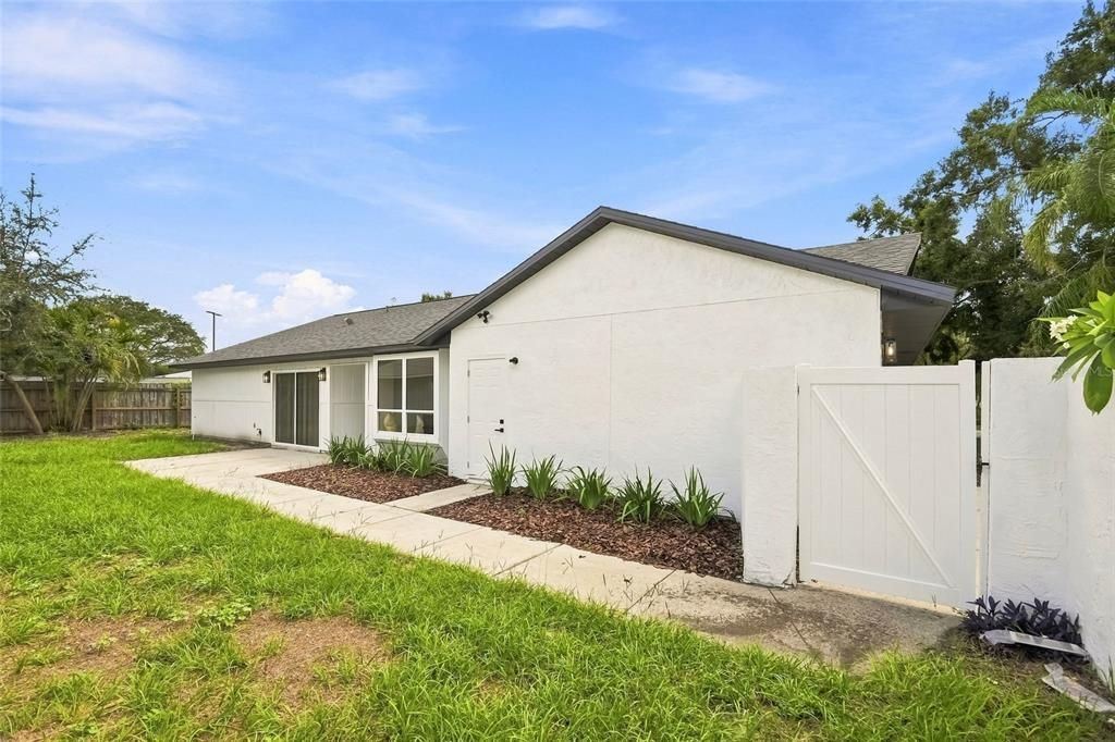 For Sale: $529,900 (3 beds, 2 baths, 1655 Square Feet)