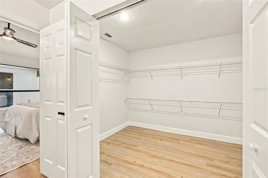 For Sale: $529,900 (3 beds, 2 baths, 1655 Square Feet)