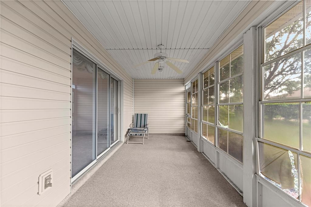 For Sale: $224,600 (2 beds, 2 baths, 1621 Square Feet)