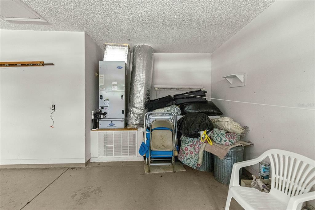 For Sale: $224,600 (2 beds, 2 baths, 1621 Square Feet)