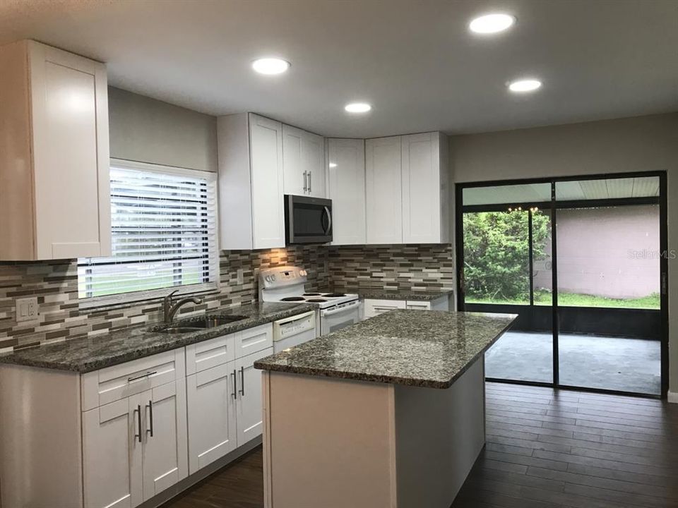 For Rent: $2,700 (4 beds, 2 baths, 1535 Square Feet)
