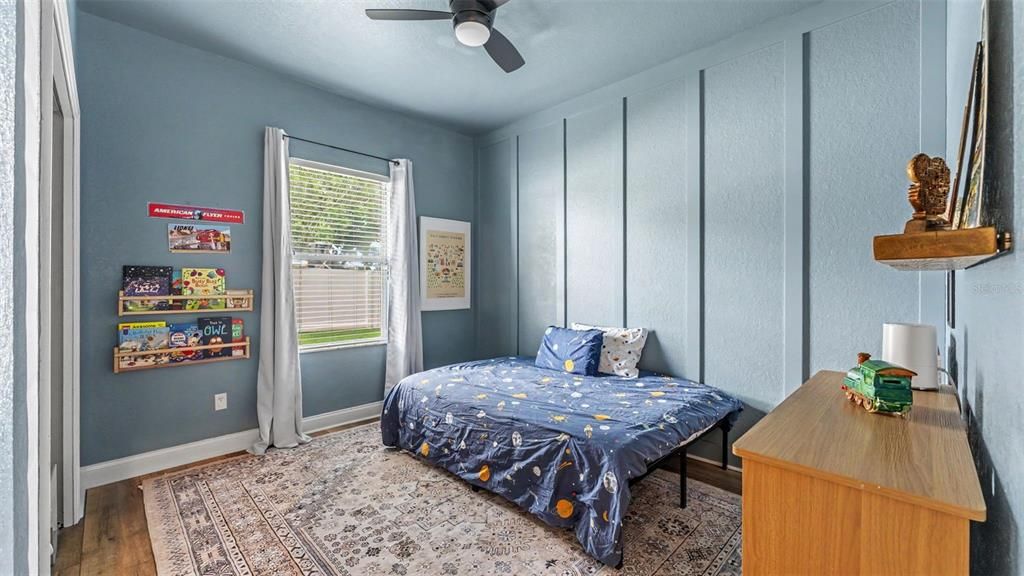 For Sale: $399,999 (4 beds, 2 baths, 1875 Square Feet)