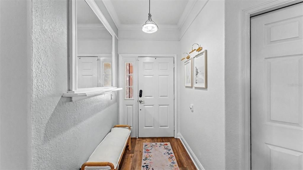 For Sale: $399,999 (4 beds, 2 baths, 1875 Square Feet)