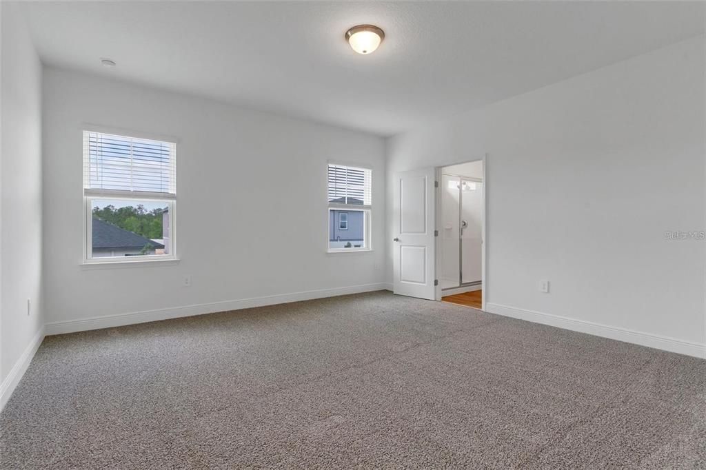 For Rent: $3,350 (4 beds, 2 baths, 2601 Square Feet)