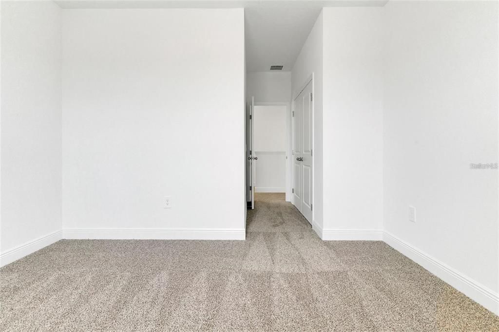For Rent: $3,350 (4 beds, 2 baths, 2601 Square Feet)