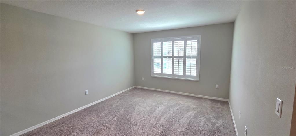 For Sale: $372,500 (5 beds, 3 baths, 3165 Square Feet)