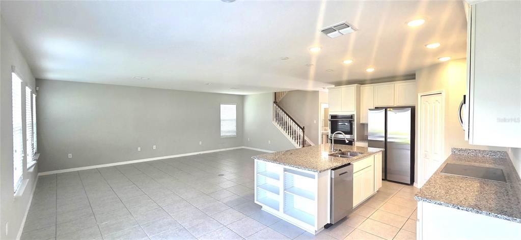 For Sale: $372,500 (5 beds, 3 baths, 3165 Square Feet)