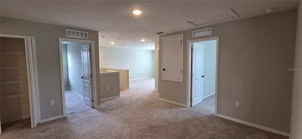 For Sale: $372,500 (5 beds, 3 baths, 3165 Square Feet)