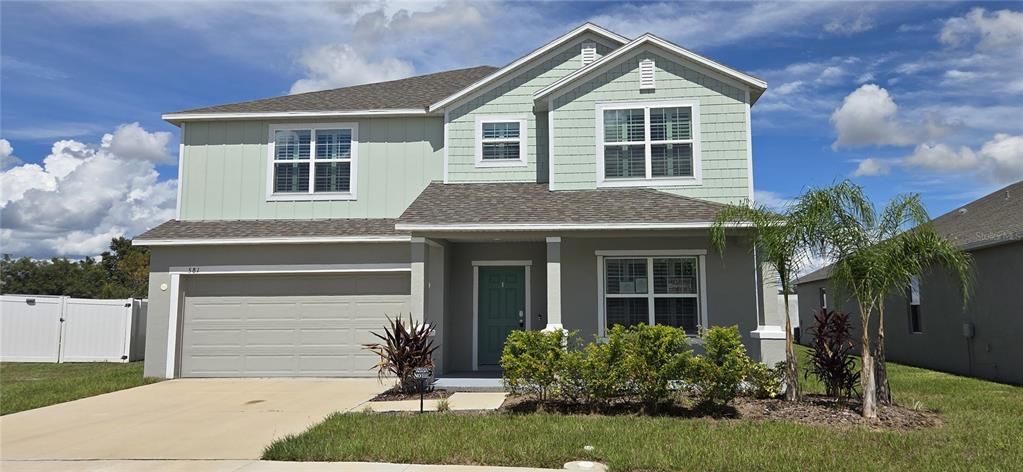 For Sale: $372,500 (5 beds, 3 baths, 3165 Square Feet)