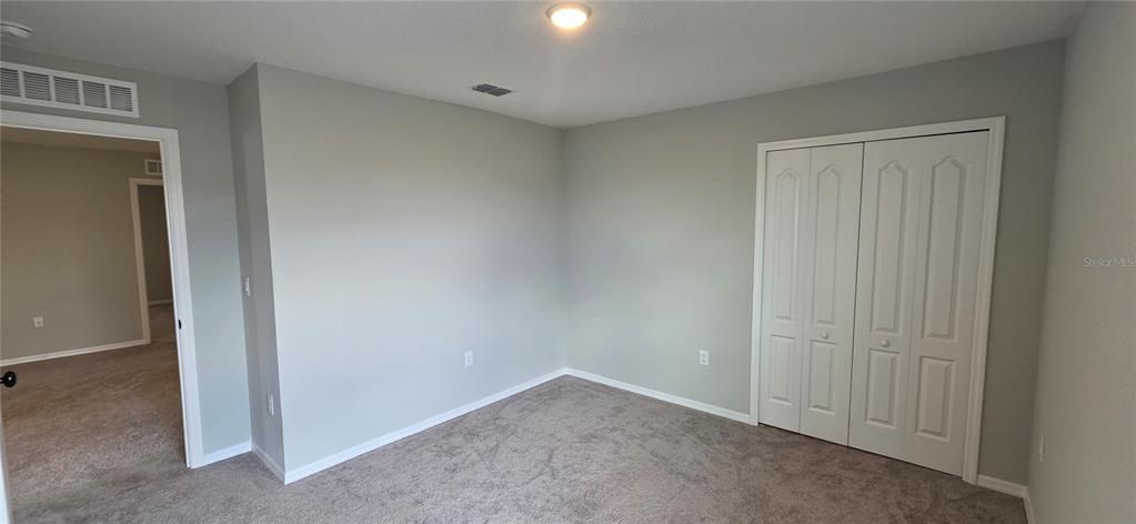 For Sale: $372,500 (5 beds, 3 baths, 3165 Square Feet)