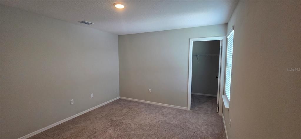 For Sale: $372,500 (5 beds, 3 baths, 3165 Square Feet)