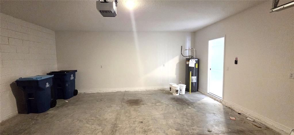 For Sale: $372,500 (5 beds, 3 baths, 3165 Square Feet)