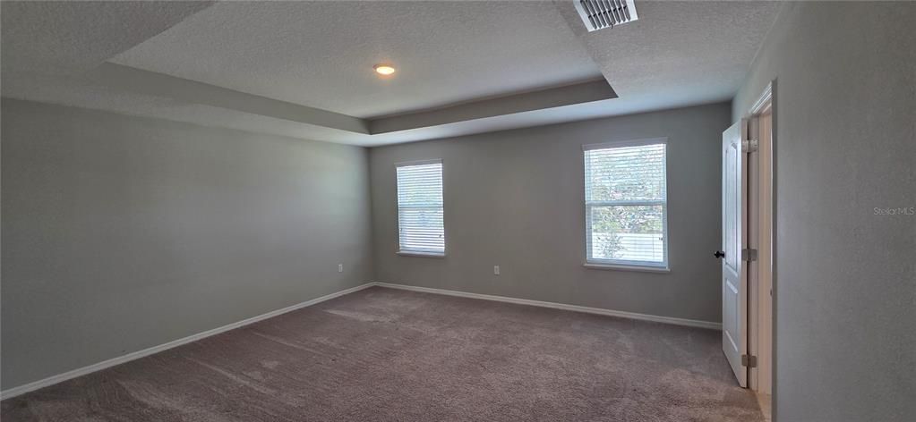 For Sale: $372,500 (5 beds, 3 baths, 3165 Square Feet)
