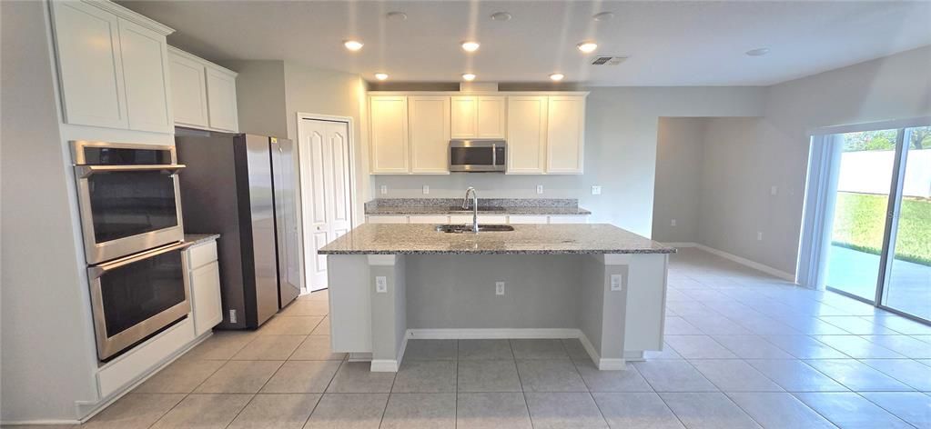For Sale: $372,500 (5 beds, 3 baths, 3165 Square Feet)