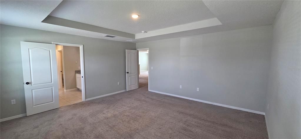 For Sale: $372,500 (5 beds, 3 baths, 3165 Square Feet)
