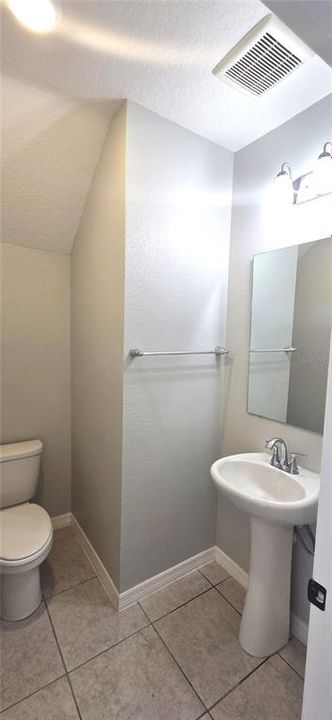 For Sale: $372,500 (5 beds, 3 baths, 3165 Square Feet)