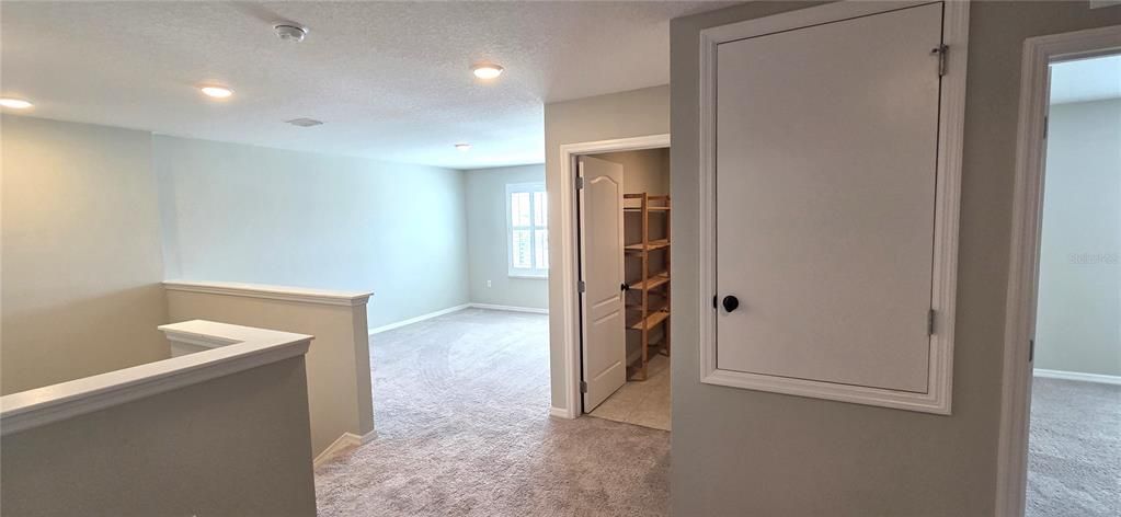 For Sale: $372,500 (5 beds, 3 baths, 3165 Square Feet)