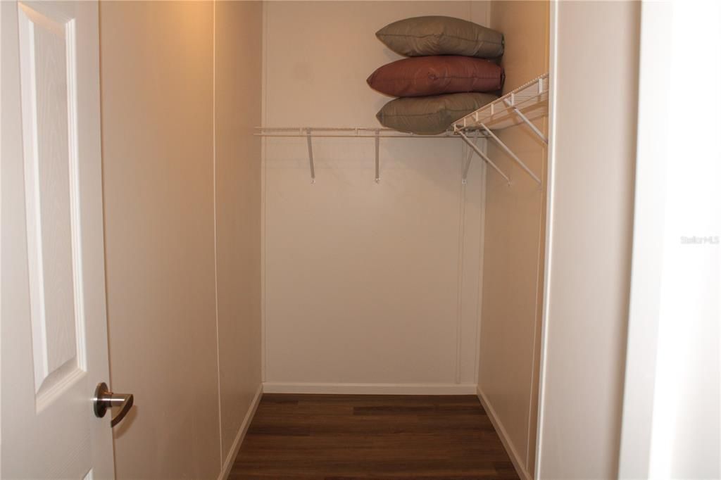 В аренду: $1,900 (2 спален, 2 ванн, 1008 Квадратных фут)