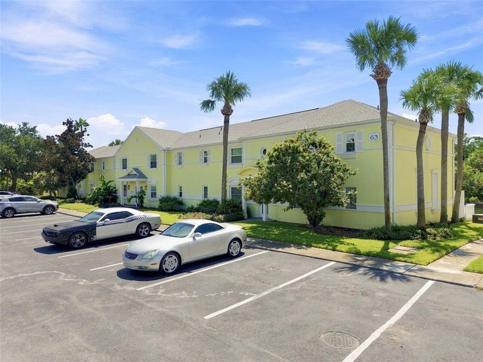 For Sale: $164,900 (1 beds, 1 baths, 646 Square Feet)