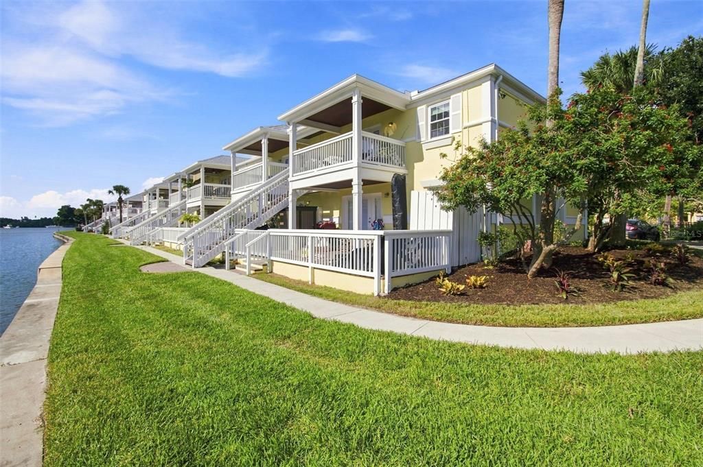 For Sale: $164,900 (1 beds, 1 baths, 646 Square Feet)
