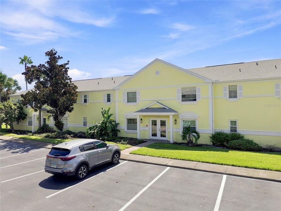 For Sale: $164,900 (1 beds, 1 baths, 646 Square Feet)