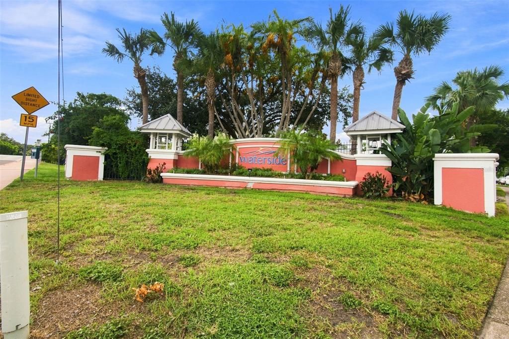 For Sale: $164,900 (1 beds, 1 baths, 646 Square Feet)