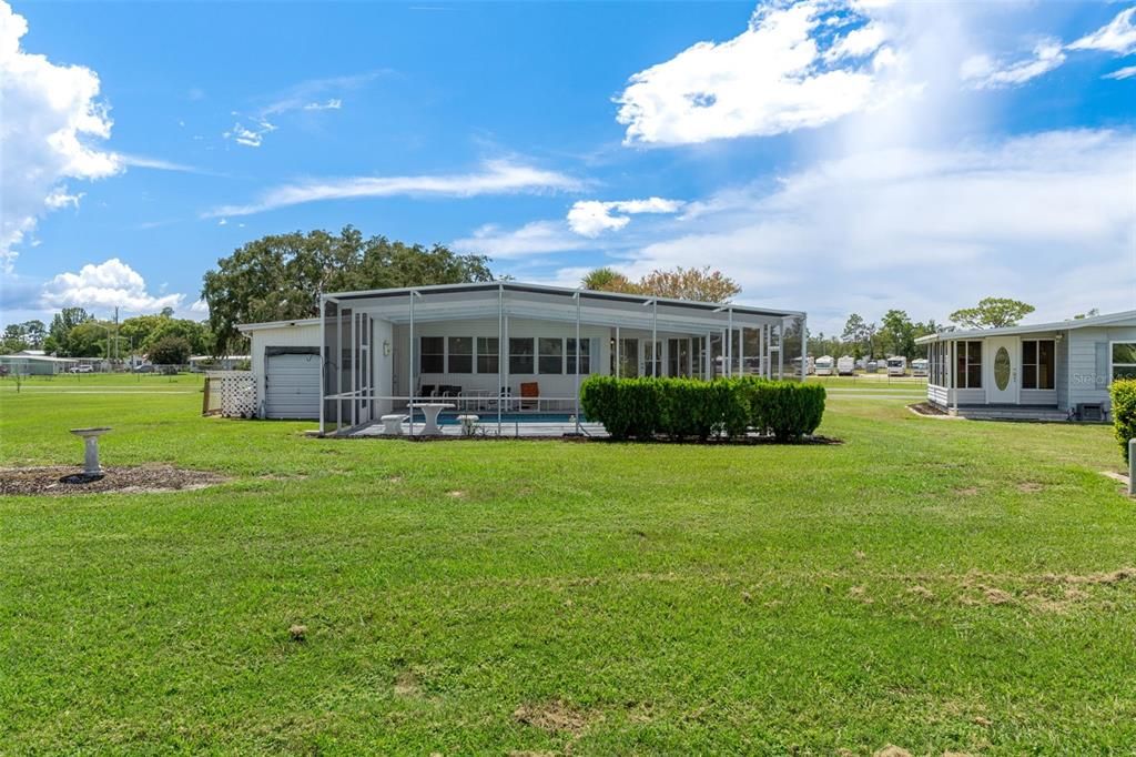 For Sale: $174,900 (2 beds, 2 baths, 1056 Square Feet)