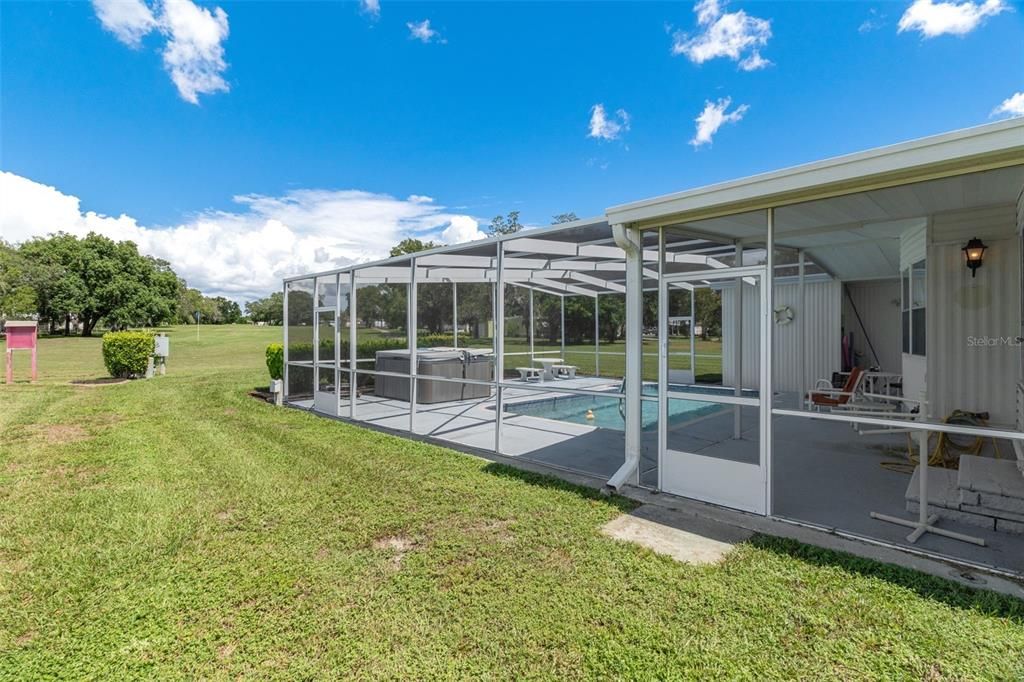 For Sale: $174,900 (2 beds, 2 baths, 1056 Square Feet)