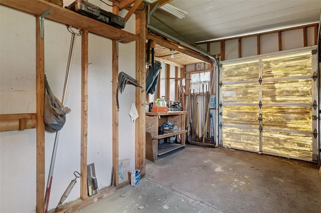 For Sale: $174,900 (2 beds, 2 baths, 1056 Square Feet)