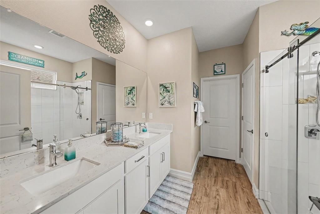 For Sale: $465,000 (3 beds, 2 baths, 1873 Square Feet)