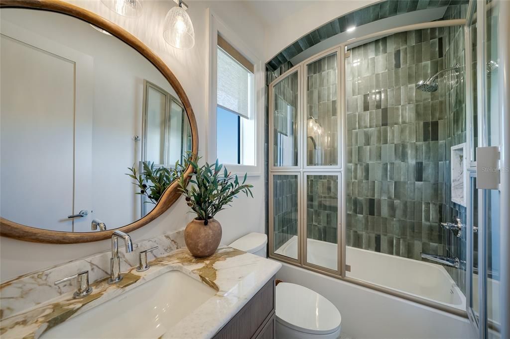 For Sale: $6,995,000 (6 beds, 6 baths, 4088 Square Feet)