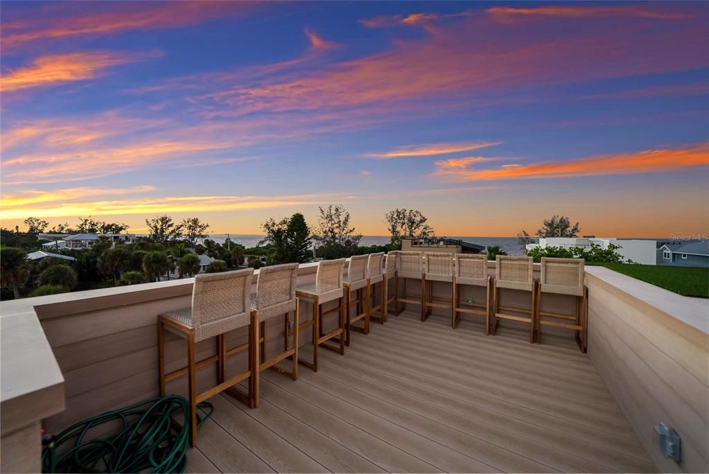 For Sale: $6,995,000 (6 beds, 6 baths, 4088 Square Feet)