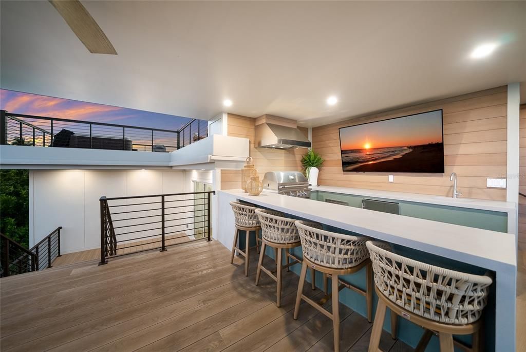 For Sale: $6,995,000 (6 beds, 6 baths, 4088 Square Feet)