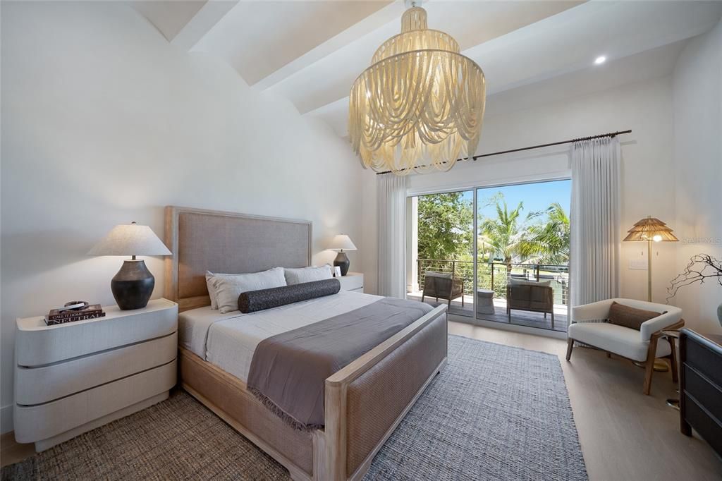 For Sale: $6,995,000 (6 beds, 6 baths, 4088 Square Feet)