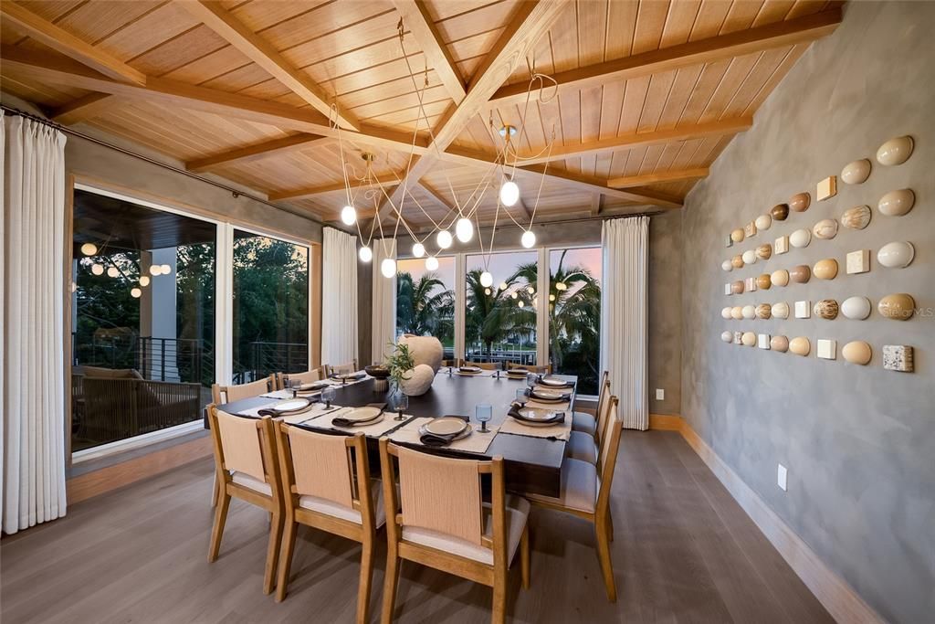 For Sale: $6,995,000 (6 beds, 6 baths, 4088 Square Feet)