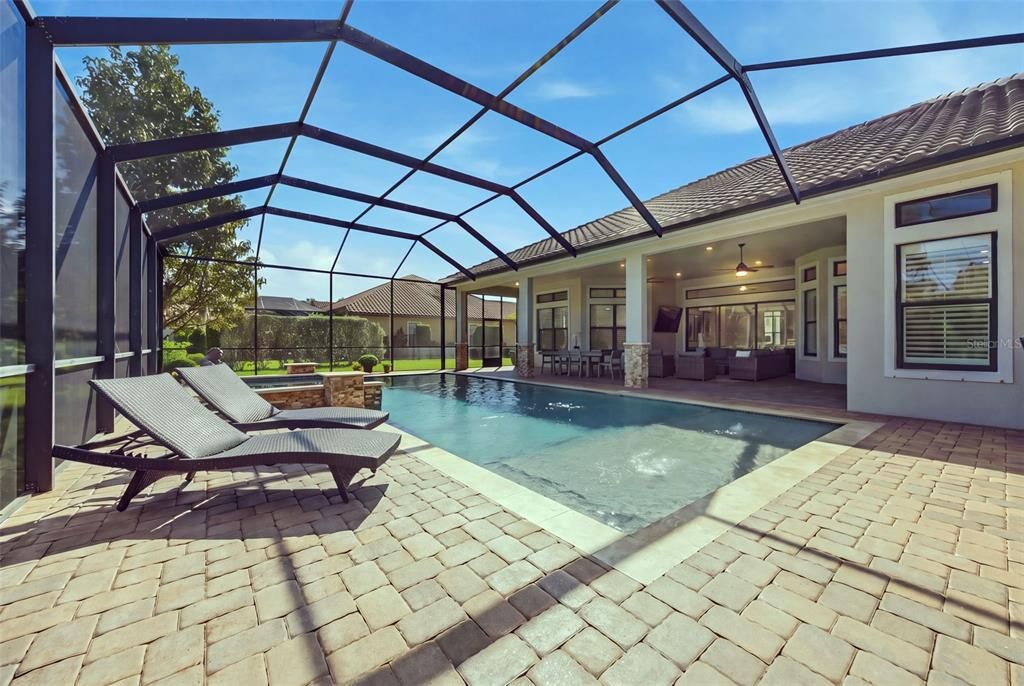 En Venta: $1,450,000 (5 camas, 3 baños, 3572 Pies cuadrados)