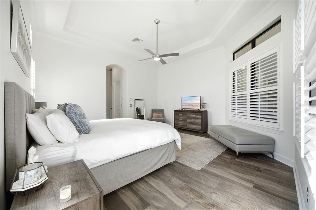En Venta: $1,450,000 (5 camas, 3 baños, 3572 Pies cuadrados)