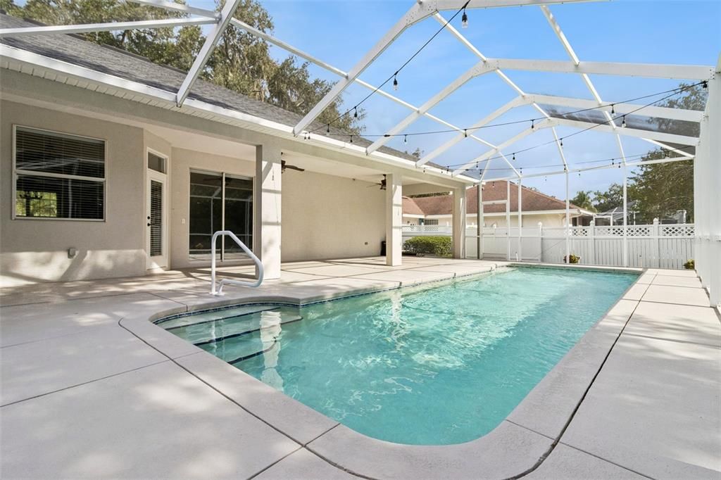 For Sale: $515,000 (4 beds, 2 baths, 1995 Square Feet)