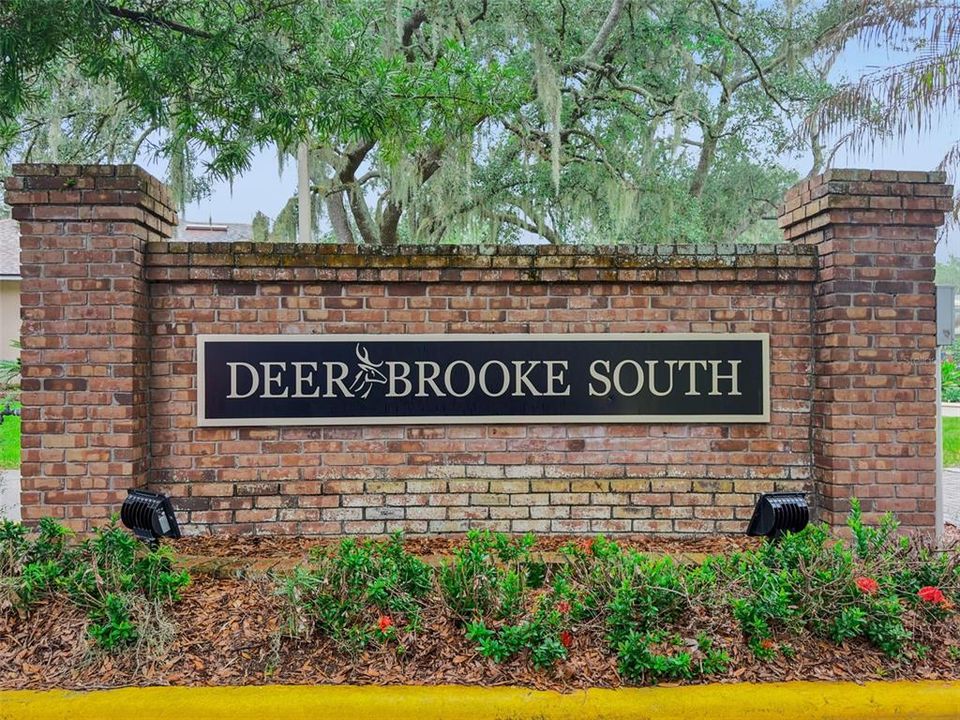 For Sale: $515,000 (4 beds, 2 baths, 1995 Square Feet)