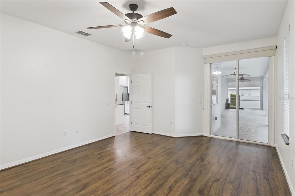 For Sale: $515,000 (4 beds, 2 baths, 1995 Square Feet)