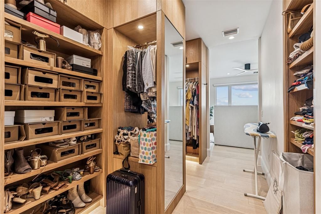 В аренду: $15,000 (3 спален, 3 ванн, 3546 Квадратных фут)