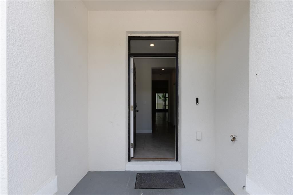 For Rent: $2,200 (3 beds, 2 baths, 1673 Square Feet)