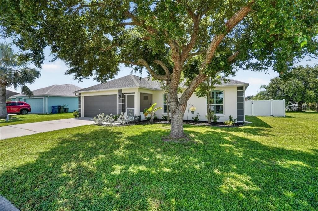 En Venta: $374,900 (3 camas, 2 baños, 1299 Pies cuadrados)